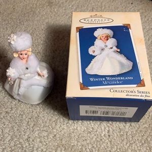 Hallmark Keepsake Madame Alexander Winter Wonderland 2002 ornament